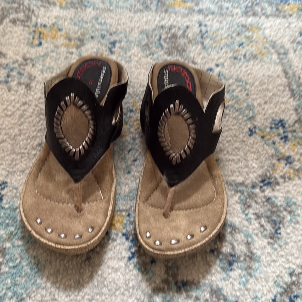 ❤️ Modzori reversible sandals❤️